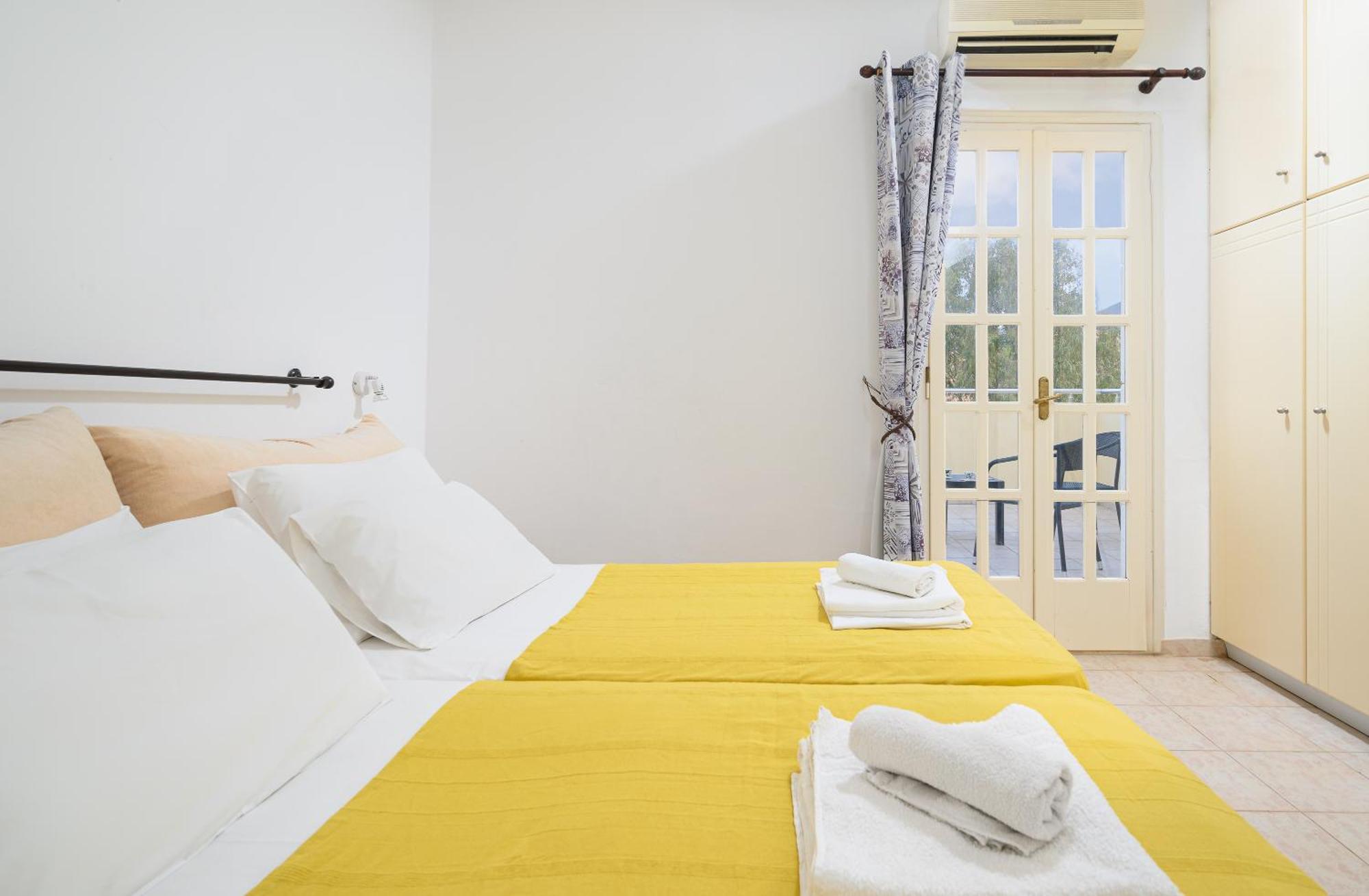 Renia'S Villas Hersonissos  Bagian luar foto