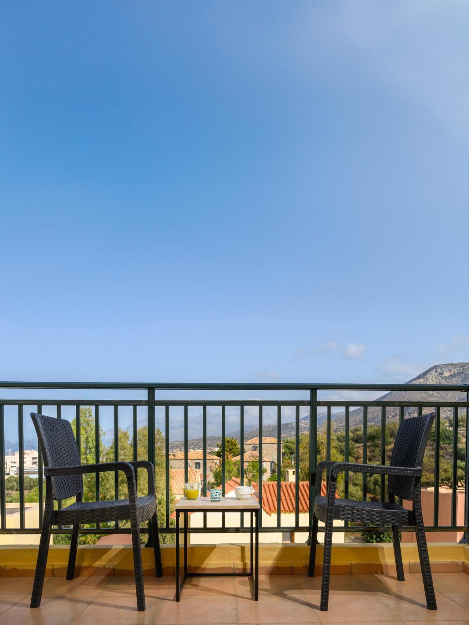 Renia'S Villas Hersonissos  Bagian luar foto